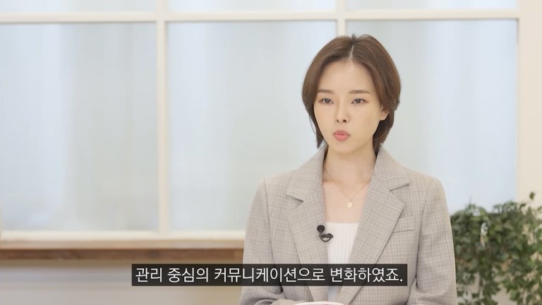 코멘터리사무소 콘텐츠 이미지